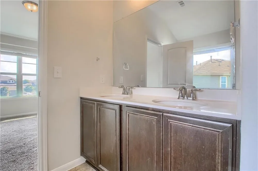 2014 Barker House Cove Round Rock, TX 78664
