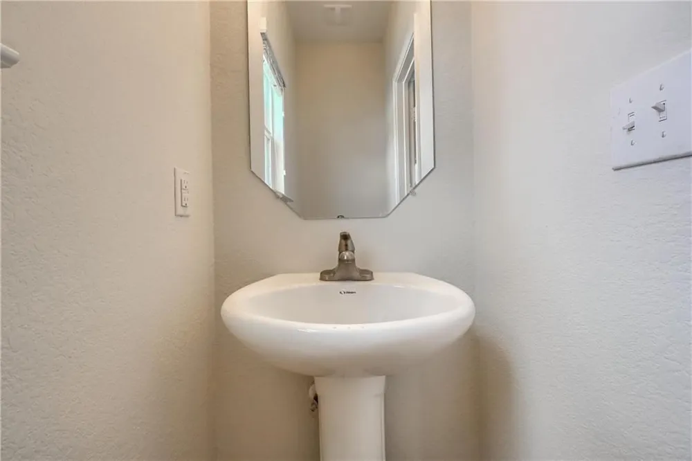 2014 Barker House Cove Round Rock, TX 78664