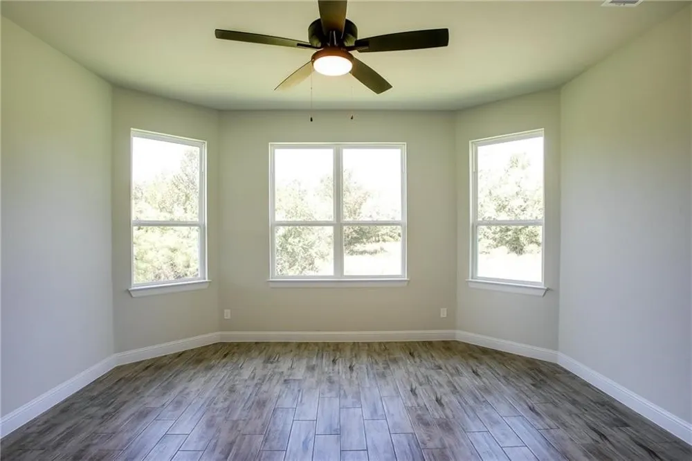 150 Raptor Beak Way Cedar Creek, TX 78612