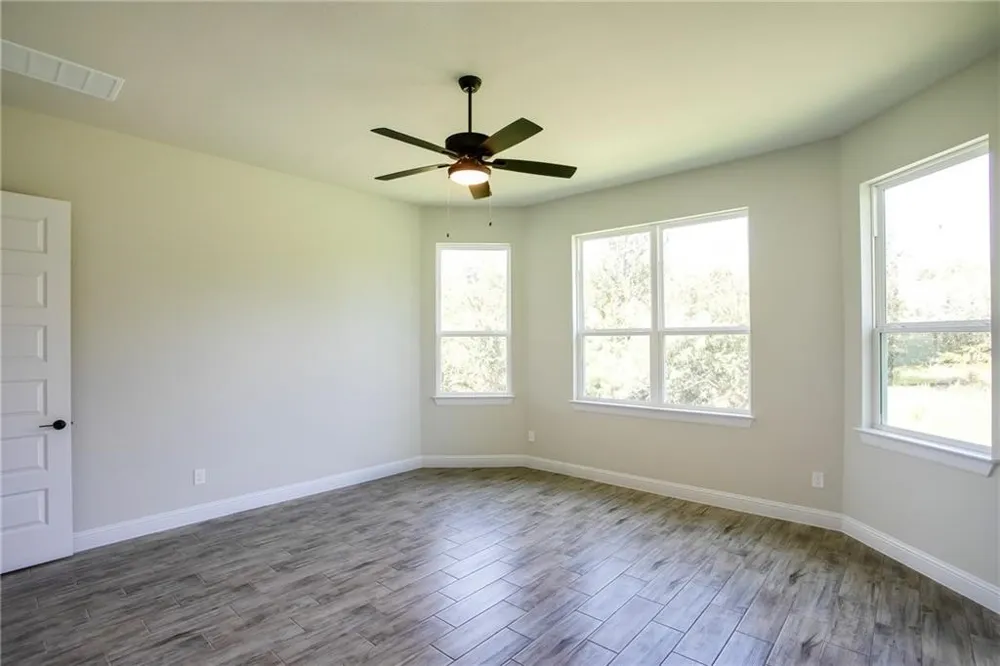 150 Raptor Beak Way Cedar Creek, TX 78612