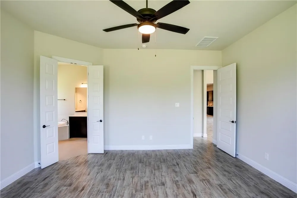 150 Raptor Beak Way Cedar Creek, TX 78612