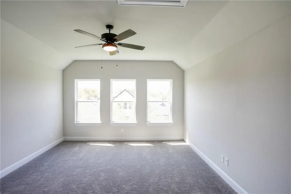 150 Raptor Beak Way Cedar Creek, TX 78612