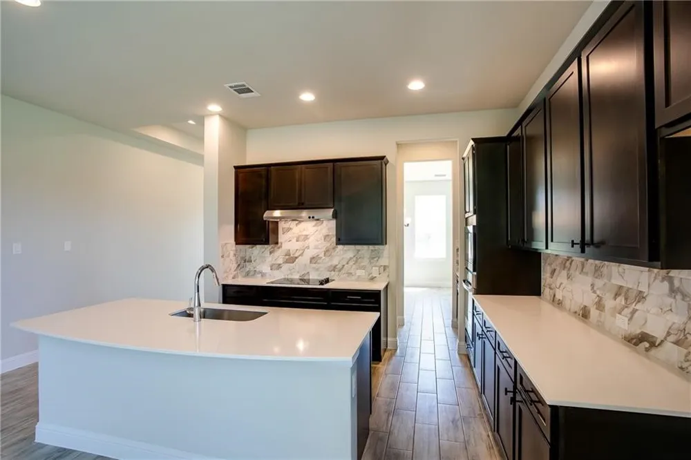 150 Raptor Beak Way Cedar Creek, TX 78612