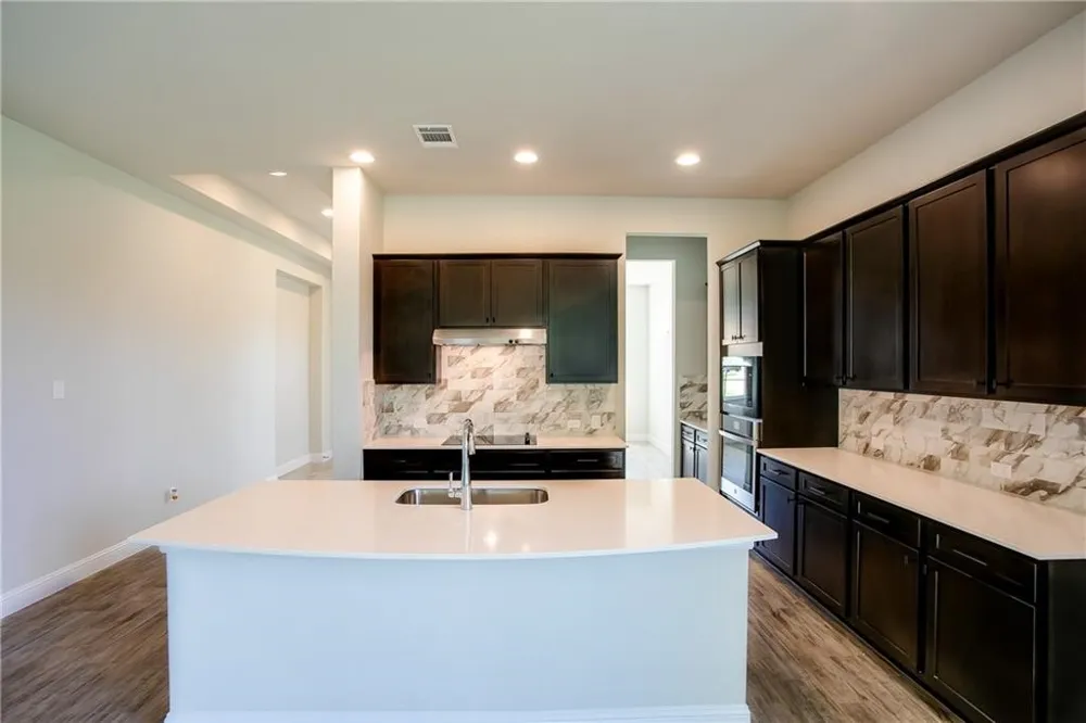 150 Raptor Beak Way Cedar Creek, TX 78612