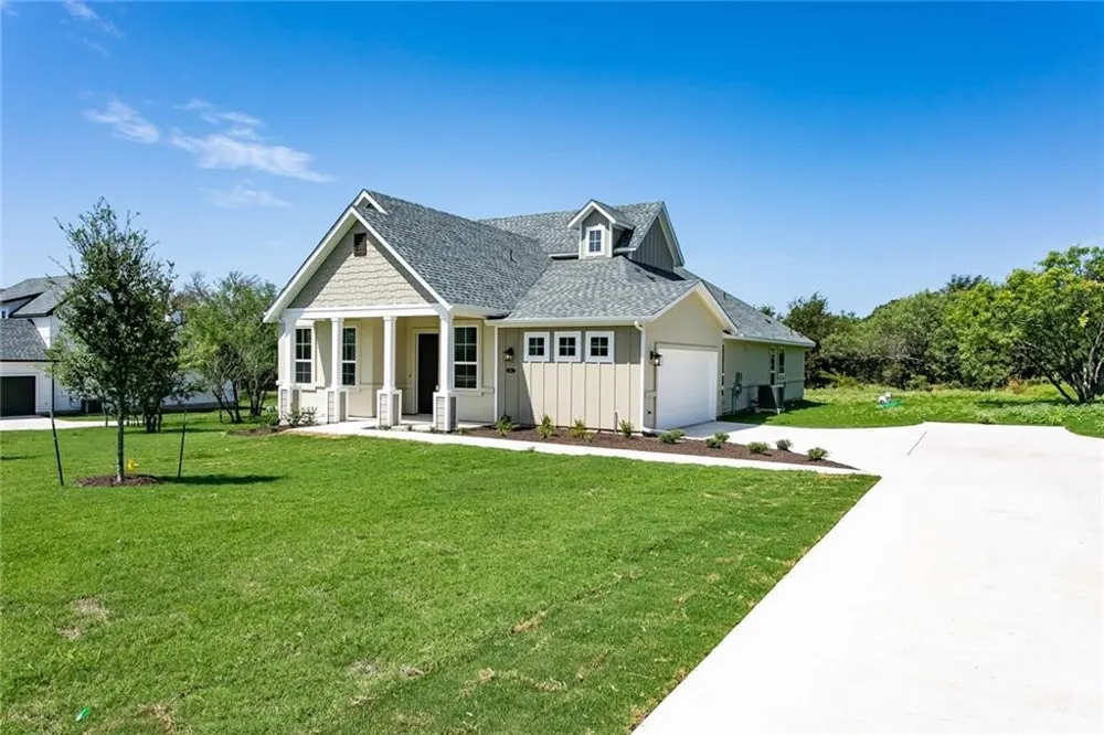150 Raptor Beak Way Cedar Creek, TX 78612