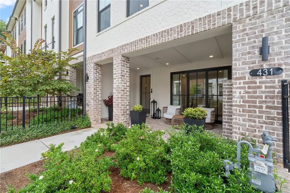 431 Olmstead Way Alpharetta, GA 30022