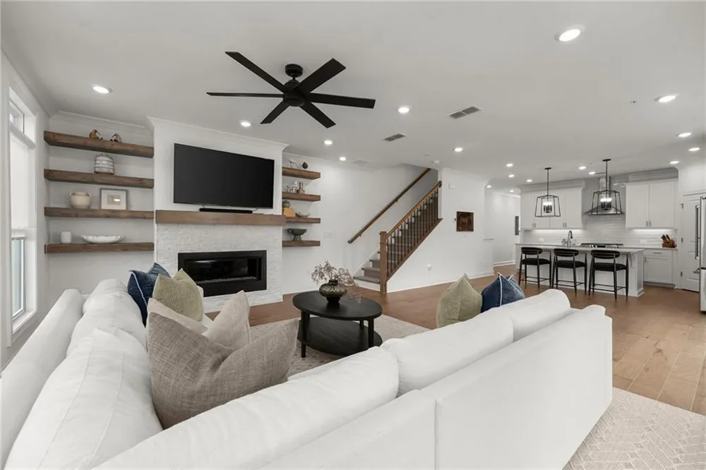 431 Olmstead Way Alpharetta, GA 30022