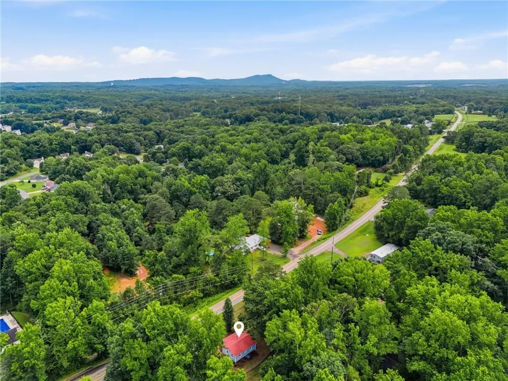 6815 Bannister Road Cumming, GA 30028