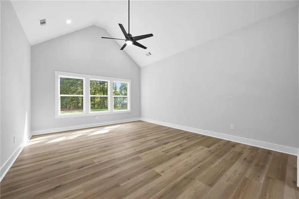 546 Harbour Shores Jackson, GA 30233