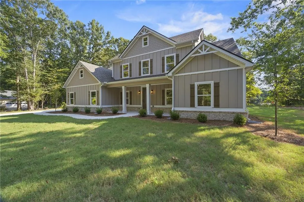 546 Harbour Shores Jackson, GA 30233