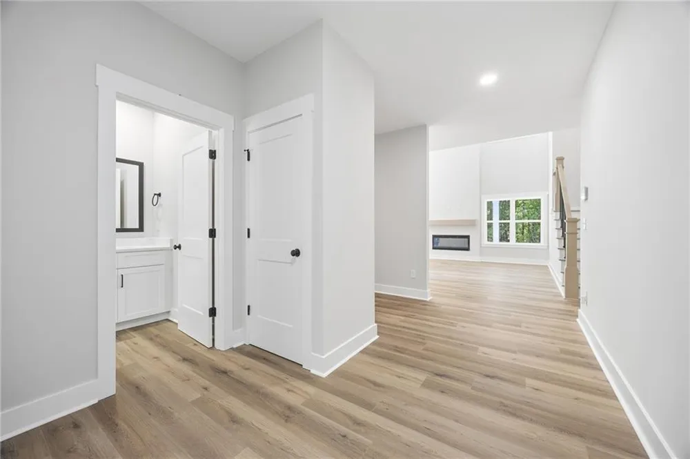 546 Harbour Shores Jackson, GA 30233