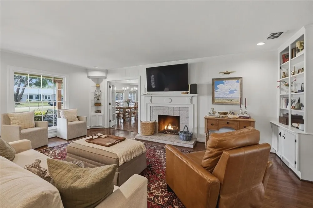 3724 Hilltop Road Fort Worth, TX 76109