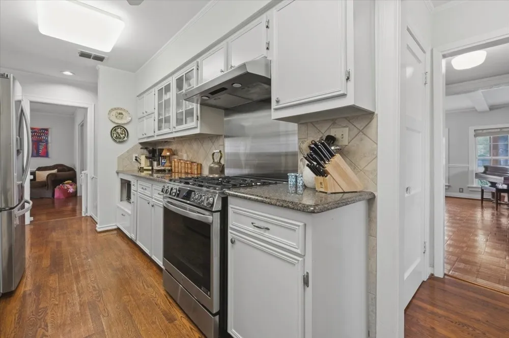 3724 Hilltop Road Fort Worth, TX 76109