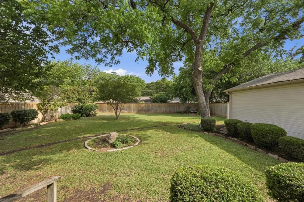 3724 Hilltop Road Fort Worth, TX 76109