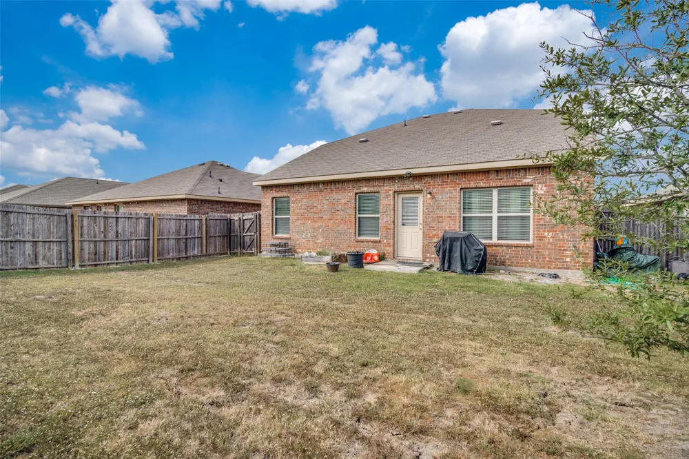 2209 Torch Lake Drive Forney, TX 75126
