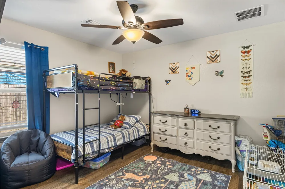 2605 Dove Trail Granbury, TX 76048