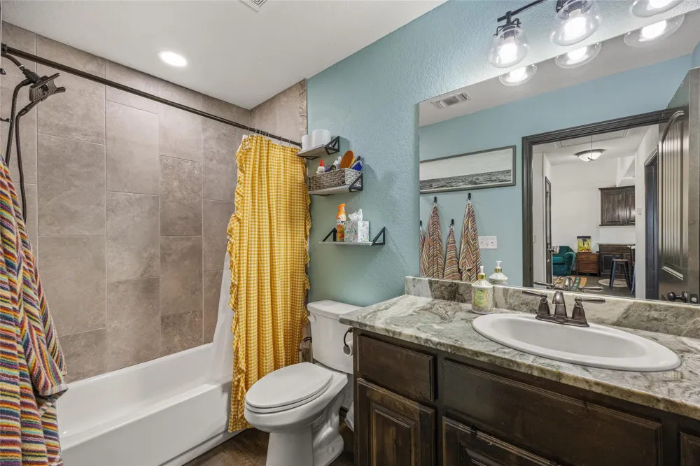 2605 Dove Trail Granbury, TX 76048