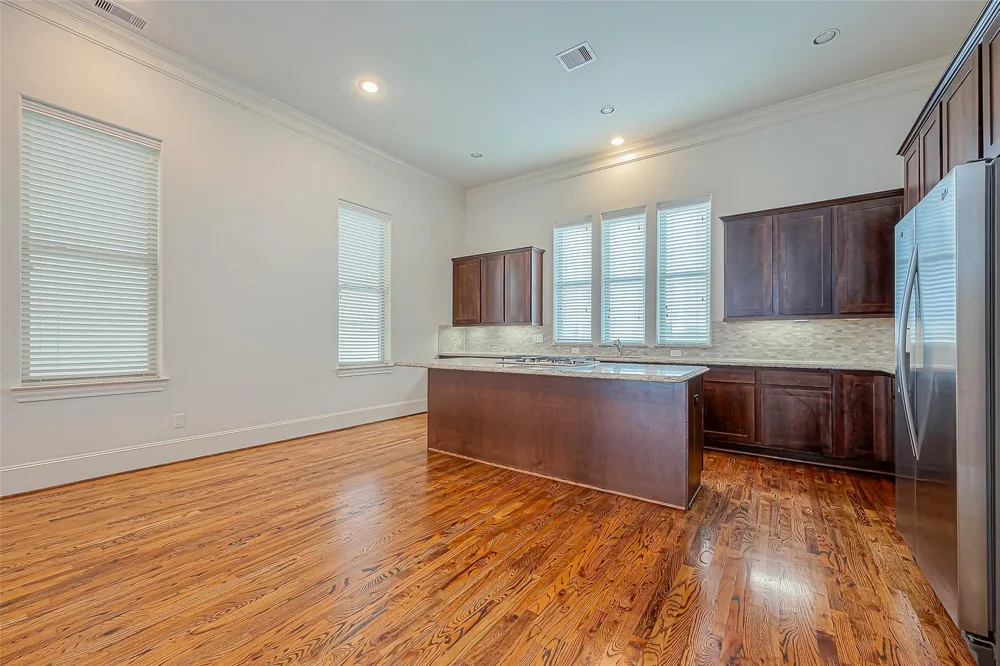 2520 Sherwin Street Houston, TX 77007