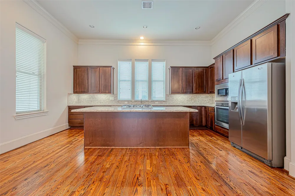 2520 Sherwin Street Houston, TX 77007