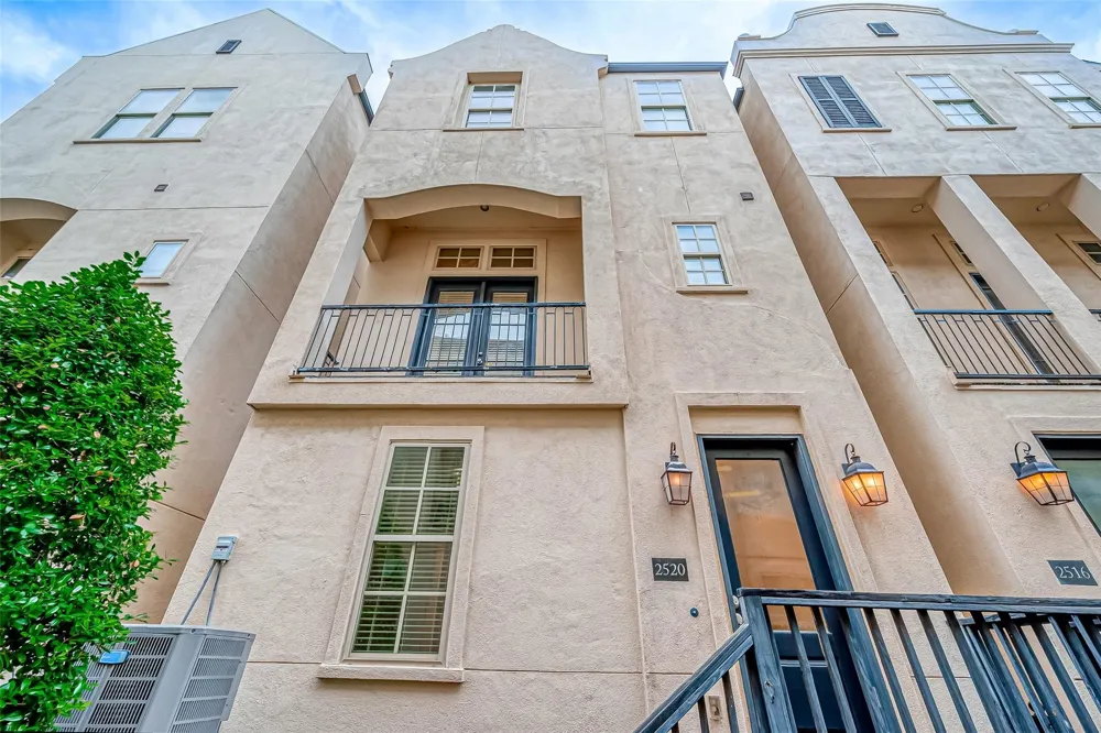 2520 Sherwin Street Houston, TX 77007