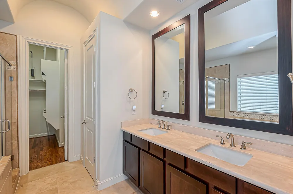 2520 Sherwin Street Houston, TX 77007