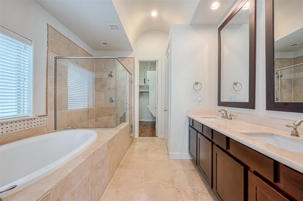 2520 Sherwin Street Houston, TX 77007