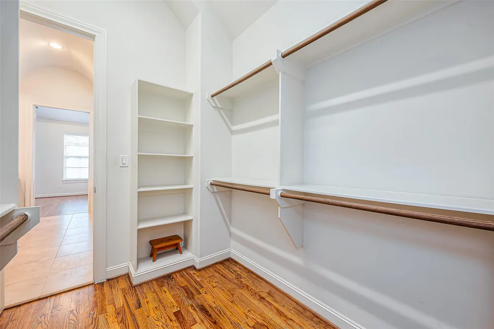 2520 Sherwin Street Houston, TX 77007