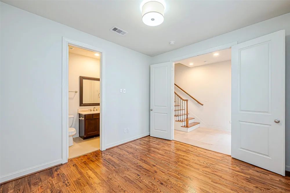 2520 Sherwin Street Houston, TX 77007