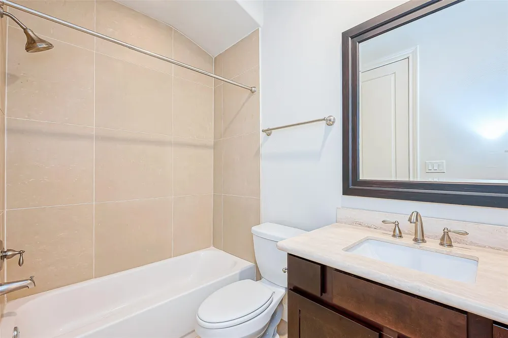 2520 Sherwin Street Houston, TX 77007