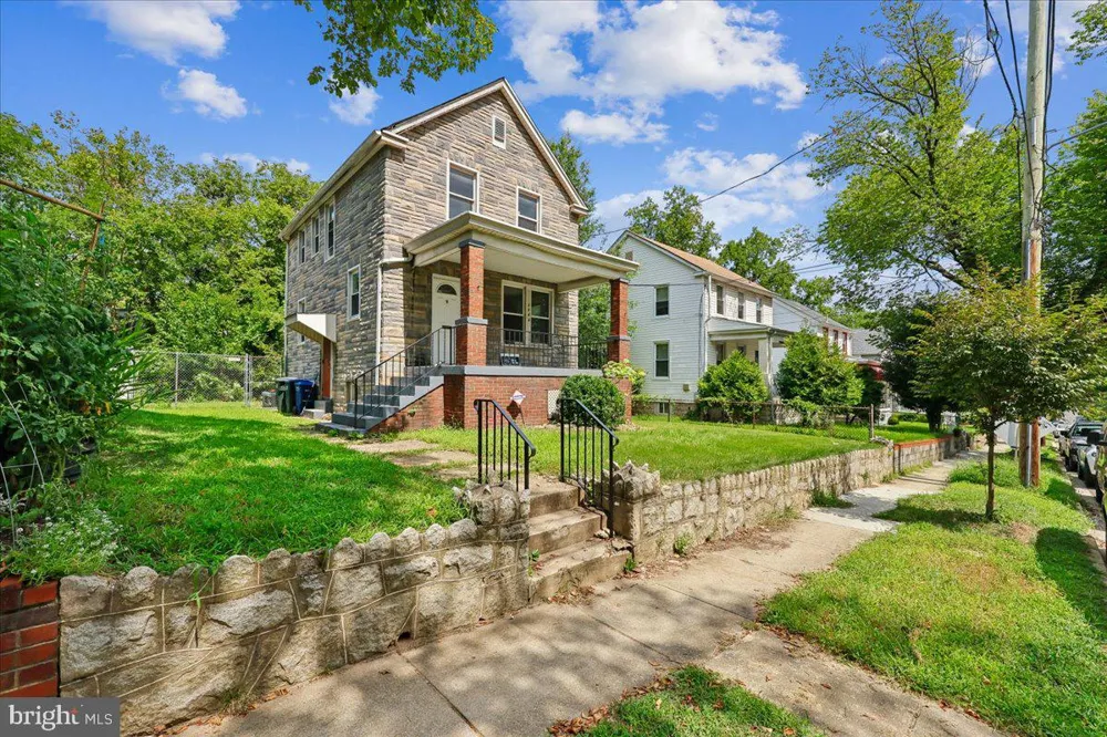 3044 MONROE STREET NE Washington, DC 20018