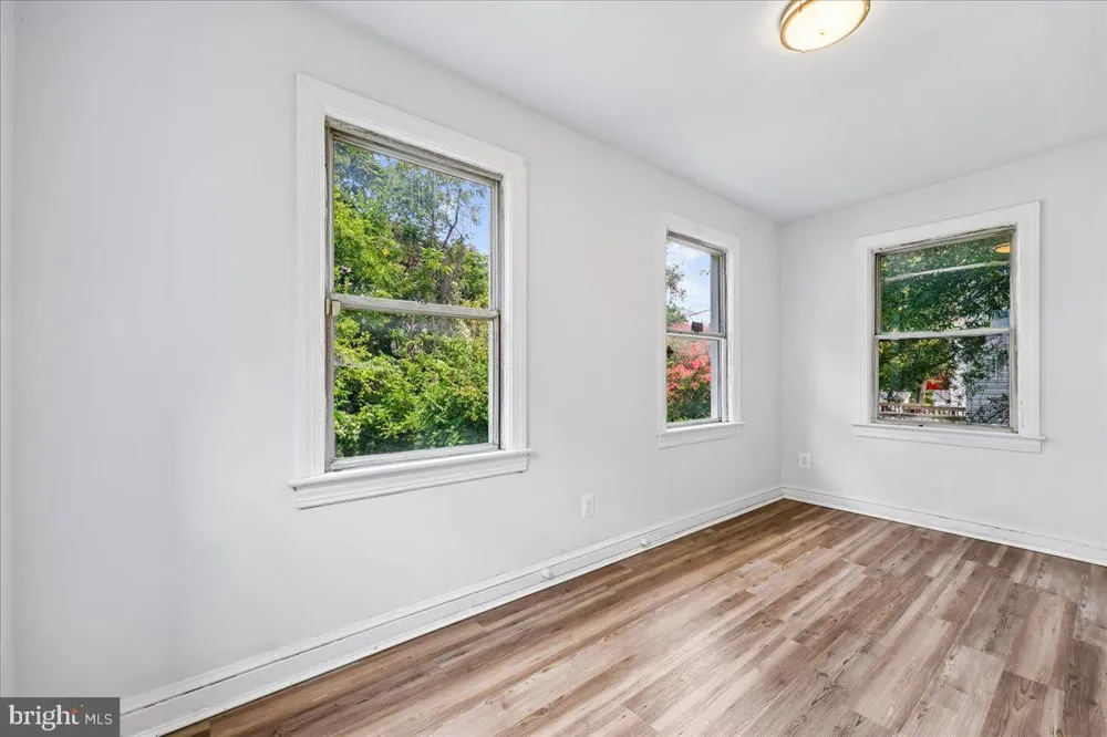 3044 MONROE STREET NE Washington, DC 20018