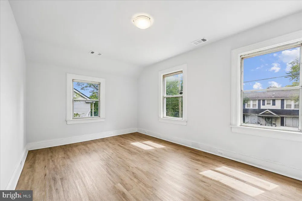 3044 MONROE STREET NE Washington, DC 20018