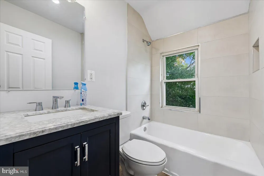 3044 MONROE STREET NE Washington, DC 20018