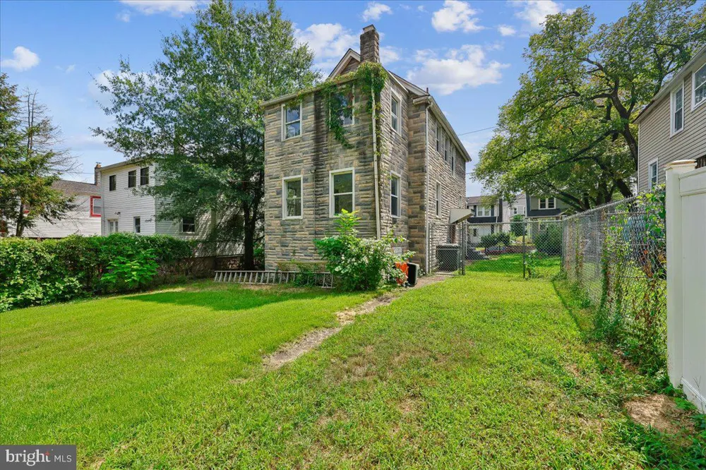 3044 MONROE STREET NE Washington, DC 20018