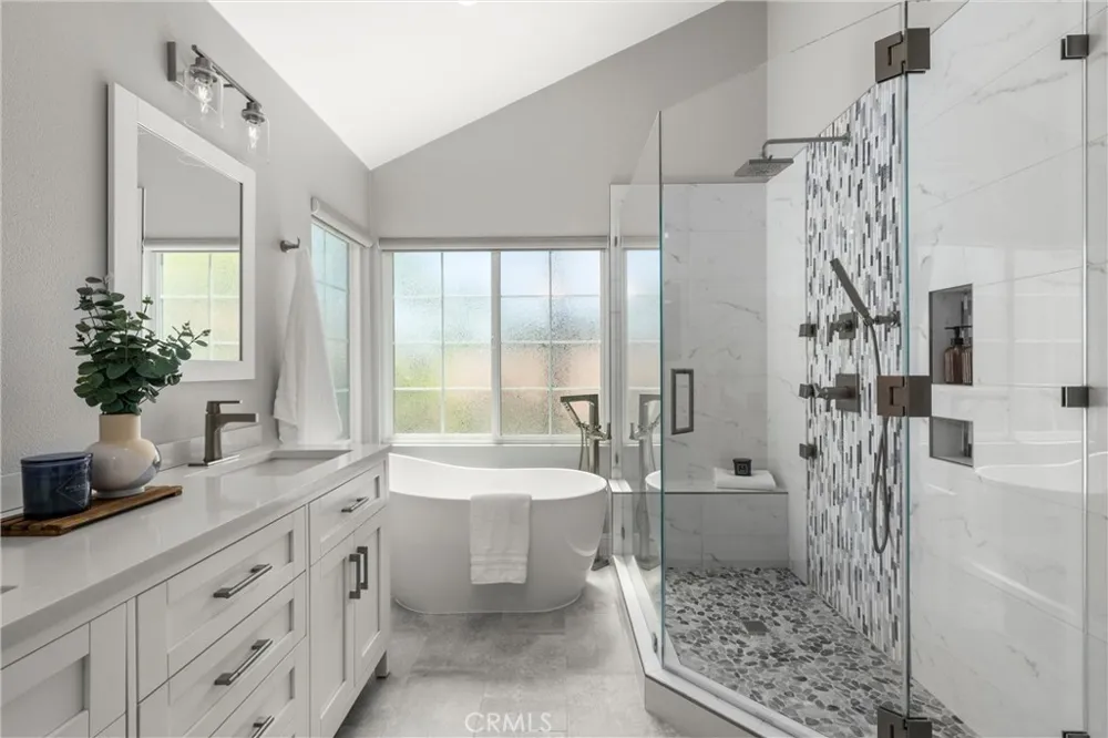 6 Aleria Laguna Niguel, CA 92677