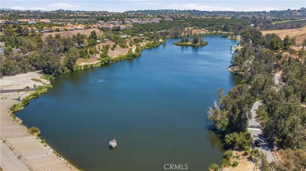 6 Aleria Laguna Niguel, CA 92677