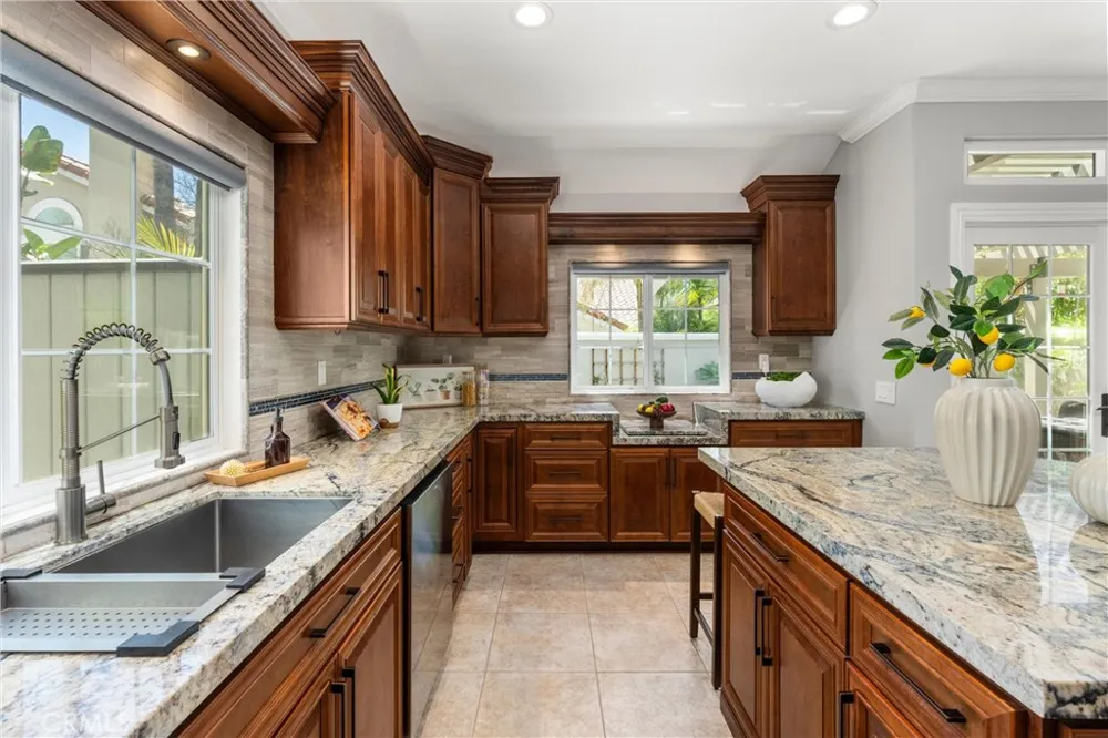 6 Aleria Laguna Niguel, CA 92677