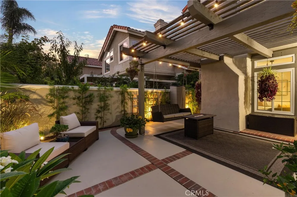 6 Aleria Laguna Niguel, CA 92677