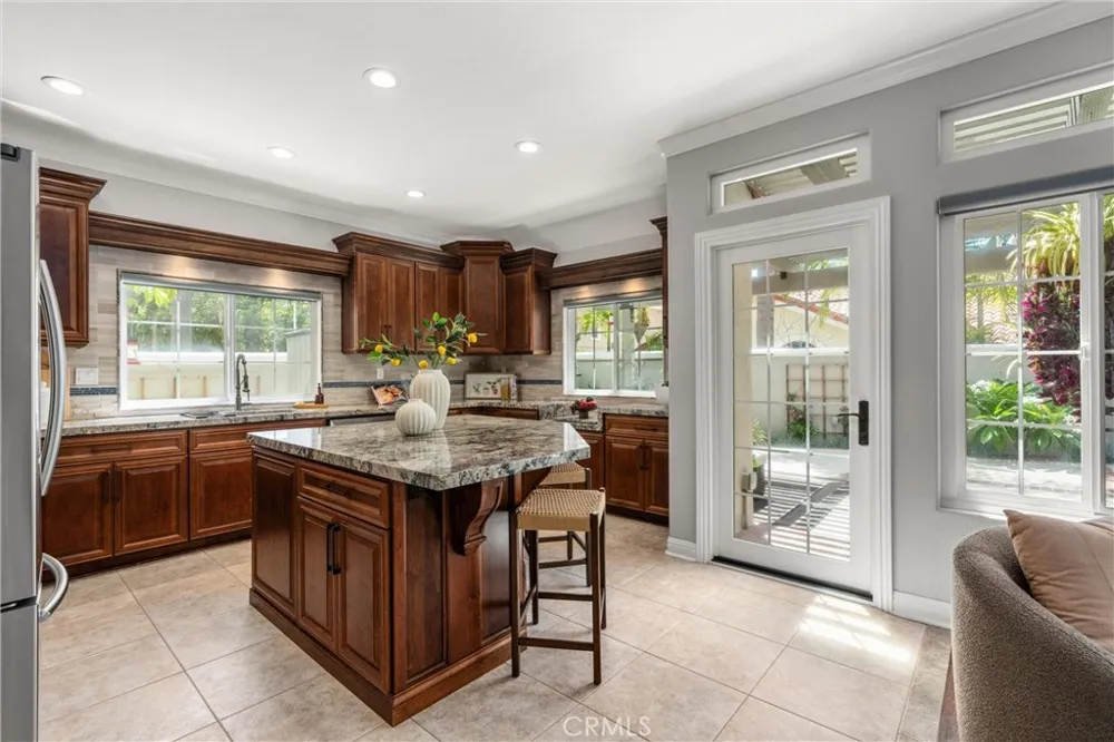 6 Aleria Laguna Niguel, CA 92677