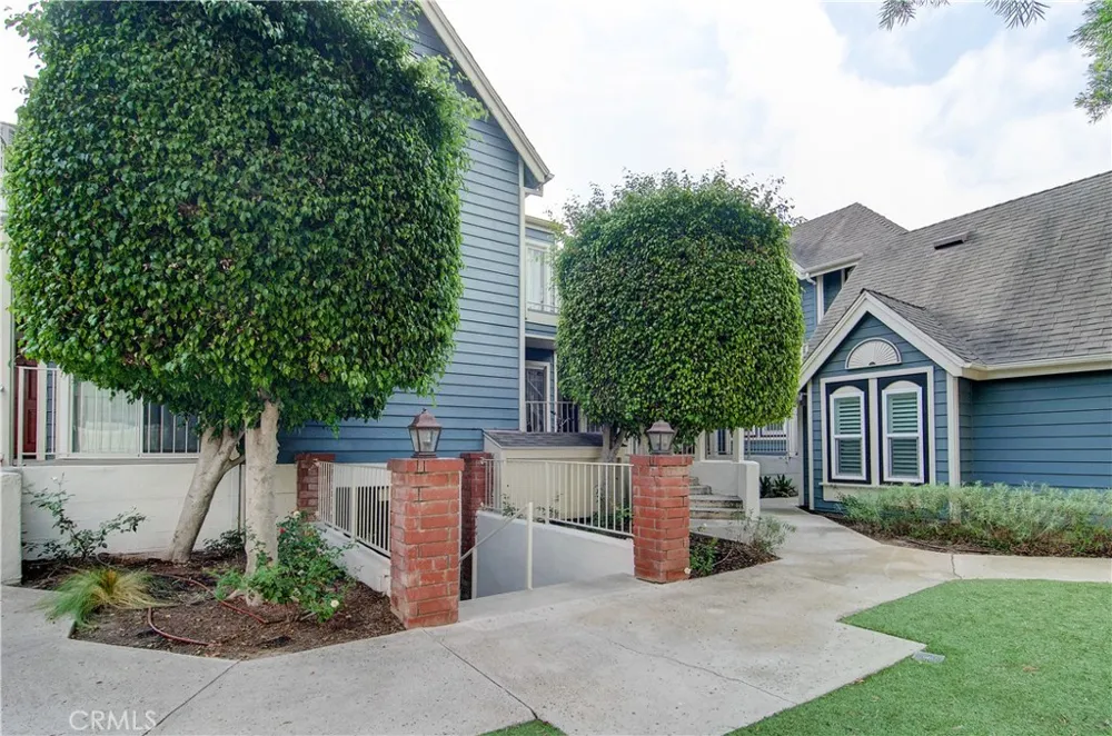 810 Baker #106 Costa Mesa, CA 92626