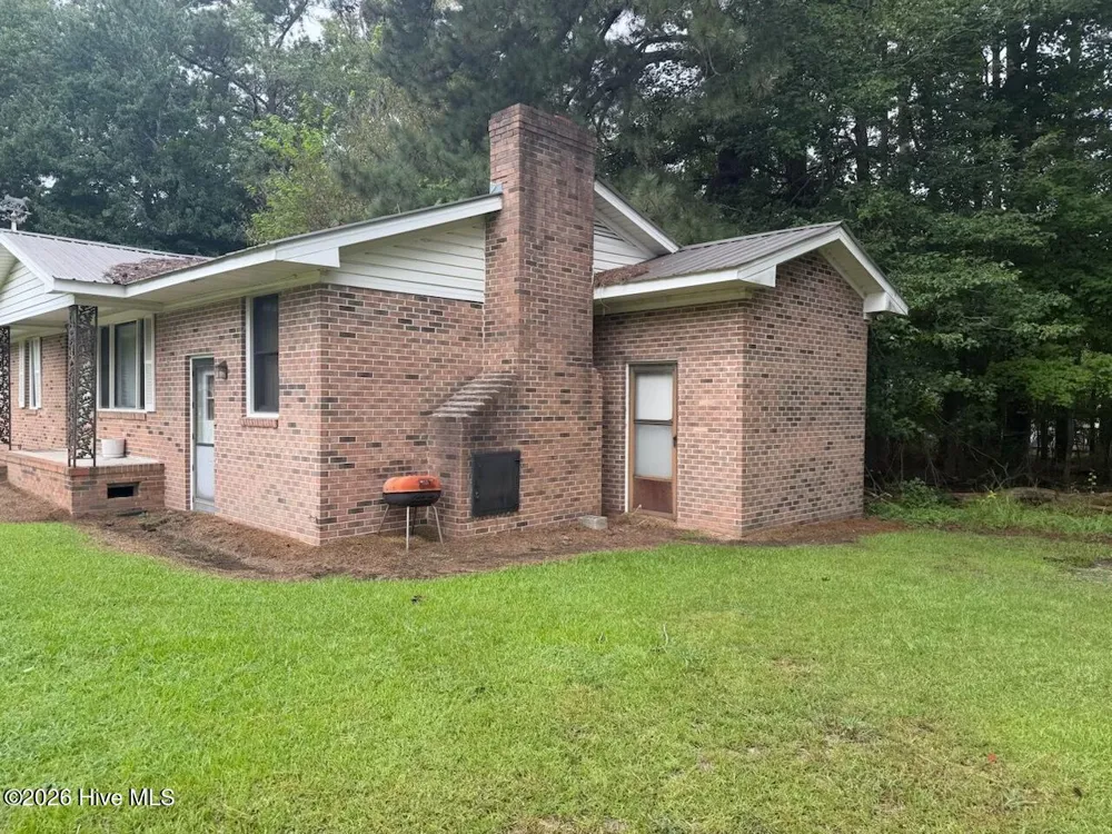 106 S Grandy Lane Windsor, NC 27983