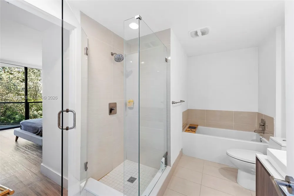 201 SW 17th Rd #411 Miami, FL 33129
