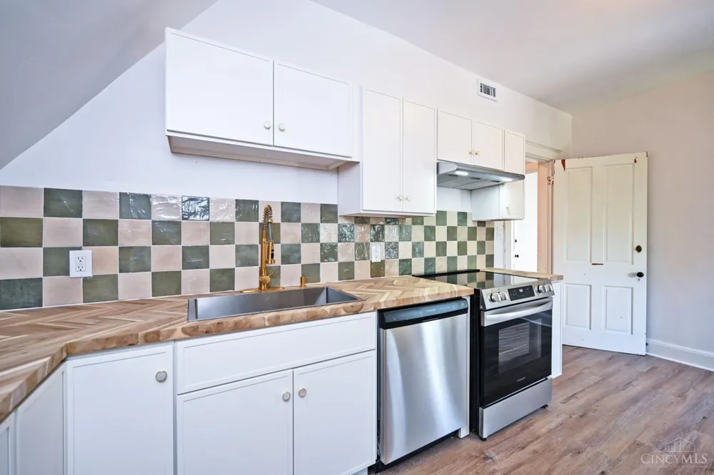 236 Loraine Avenue #3 Cincinnati, OH 45220
