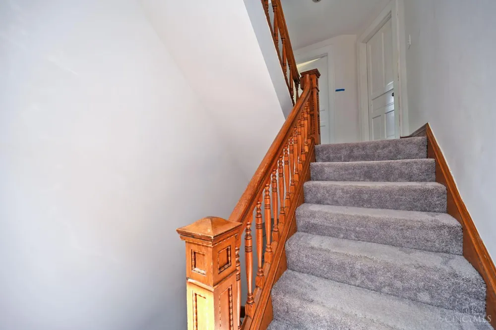 236 Loraine Avenue #2 Cincinnati, OH 45220