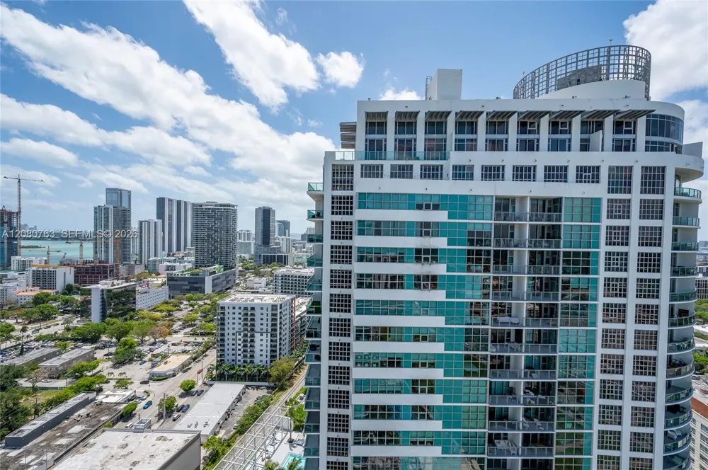 121 NE 34th St #3001 Miami, FL 33137