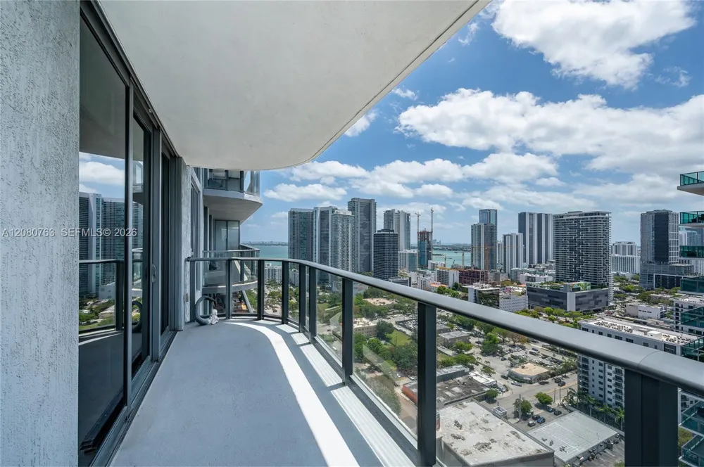 121 NE 34th St #3001 Miami, FL 33137