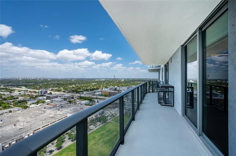 121 NE 34th St #3001 Miami, FL 33137