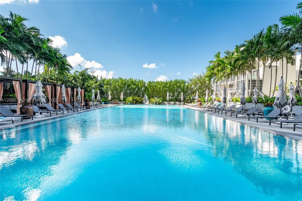 121 NE 34th St #3001 Miami, FL 33137