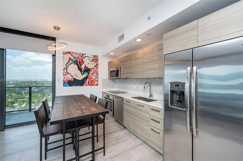 121 NE 34th St #3001 Miami, FL 33137