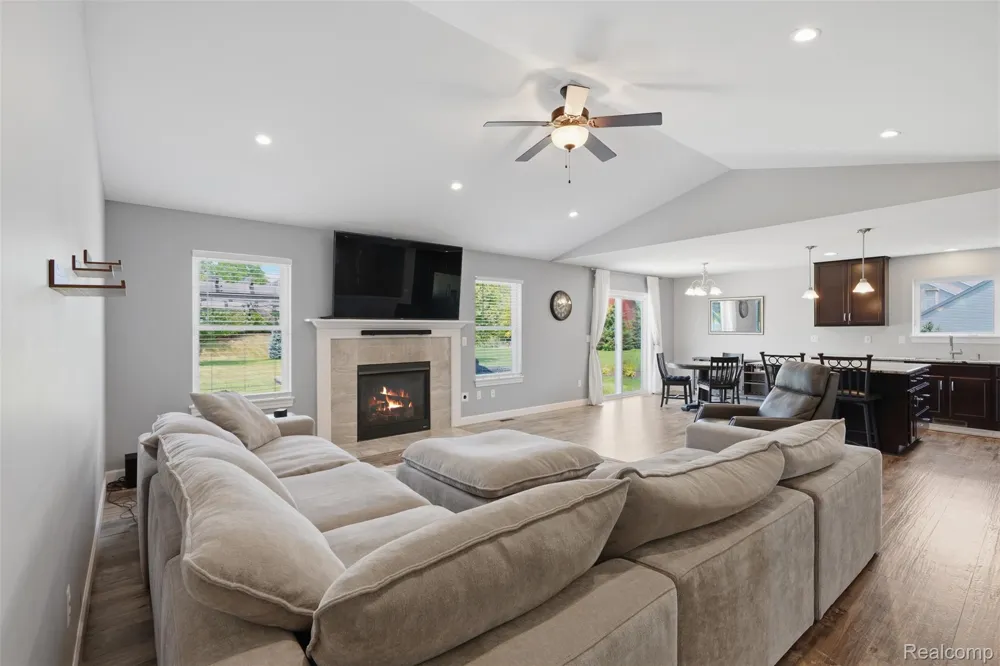 665 Marblewood Lane Pittsfield Charter Township, MI 48176